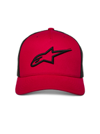 Gorra Trucker Alpinestars Ageless, roja con parte trasera de malla negra, logotipo Astars bordado en 3D en negro en la parte frontal, visera curva, accesorio casual inspirado en el automovilismo