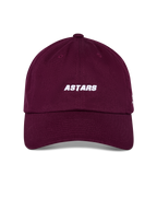 Gorra Alpinestars Deduce Strapback, color granate, bordado blanco frontal ASTARS, visera curva con corona baja no estructurada, accesorio de estilo deportivo casual