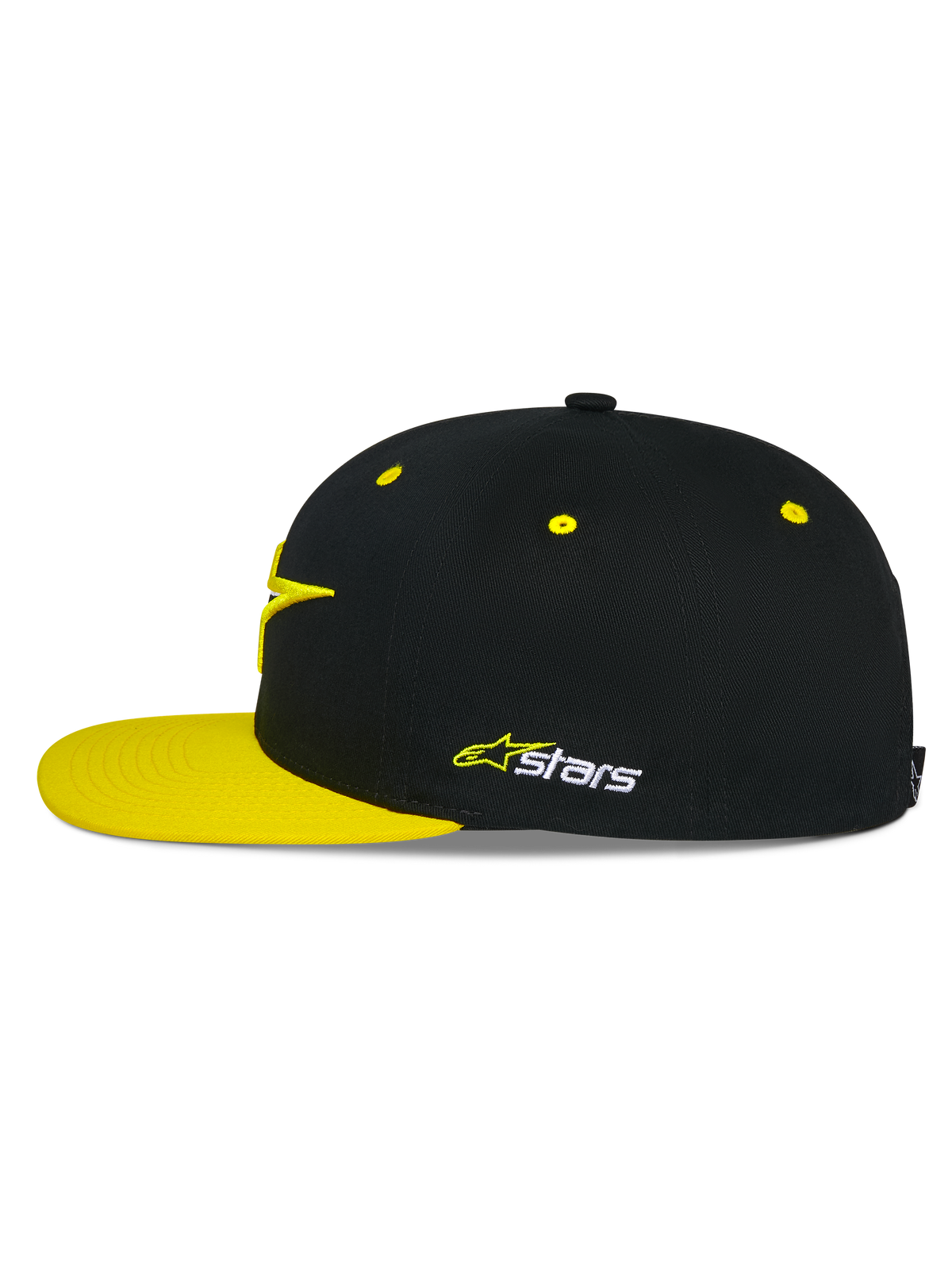 Gorra Snapback Alpinestars Thickness, negra y amarilla de alta visibilidad, perfil lateral, corona estructurada con ojales amarillos y visera plana amarilla, logo Astars bordado en el lateral, accesorio casual de motorsport