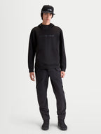 Alpinestars sudadera con capucha Datrix, sudadera de estilo casual para hombre, negra, marca tonal HD en el pecho, forro polar de doble cara y capucha forrada de malla, ropa deportiva inspirada en el motorsport sobre modelo