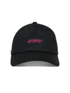 Alpinestars Explorer Strapback, gorra de béisbol negra de estilo deportivo con logotipo Astars bordado en rosa y visera curva