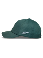 Alpinestars Explorer Strapback Gorro verde, vista lateral con logotipo blanco bordado, visera curva y corona estructurada.