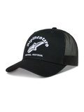Alpinestars Baron, gorra negra con logotipo blanco bordado, visera curva y parte trasera de malla transpirable