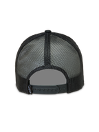 Alpinestars Baron, gorra negra con malla transpirable y cierre de presión ajustable en la parte trasera.