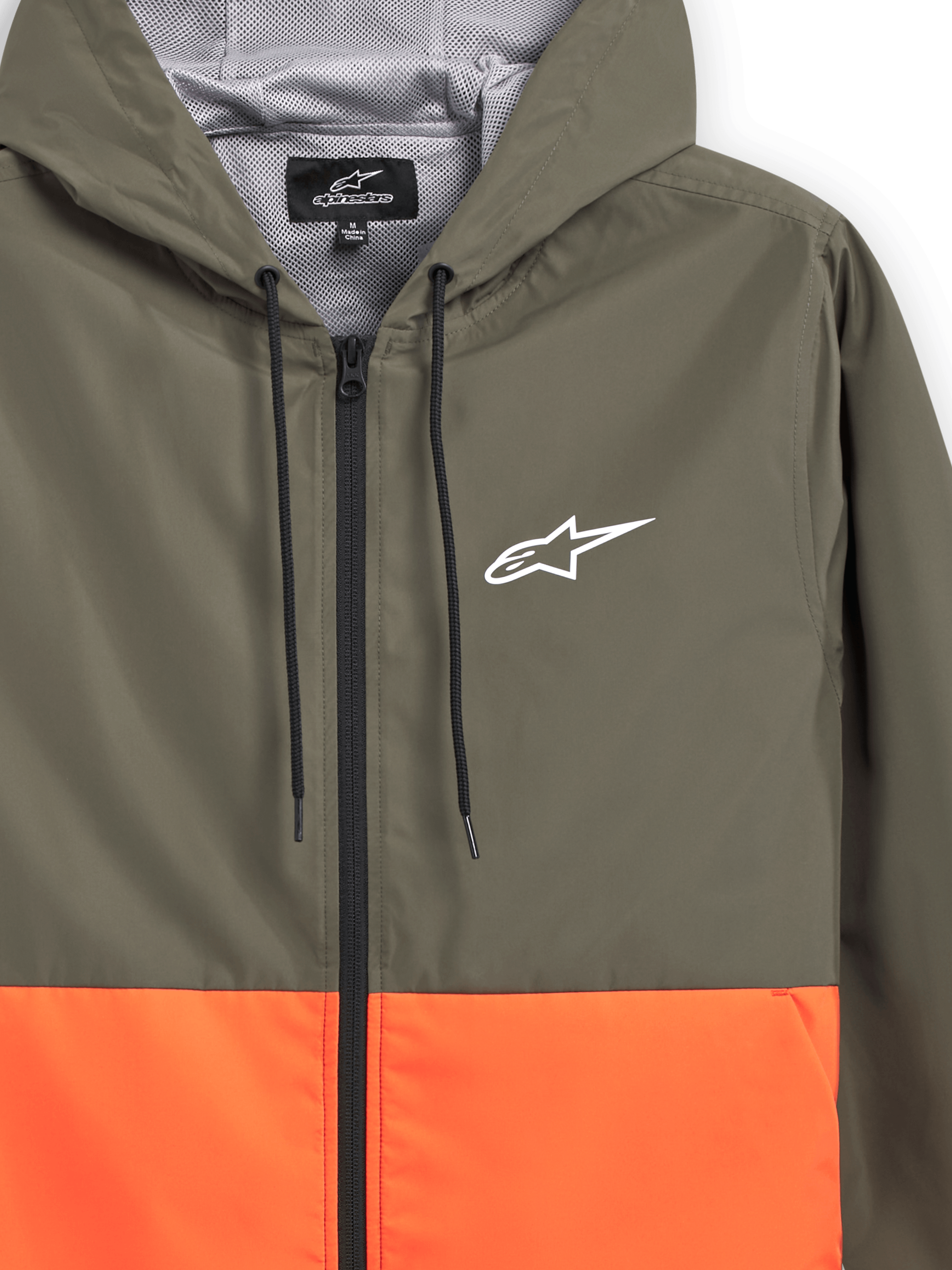 Chaqueta cortavientos Speeder de Alpinestars, cortavientos ligero con capucha, diseño de bloques de color en naranja militar y verde, logotipo blanco de Alpinestars en el pecho, capucha forrada de malla con cordones negros, ropa deportiva casual