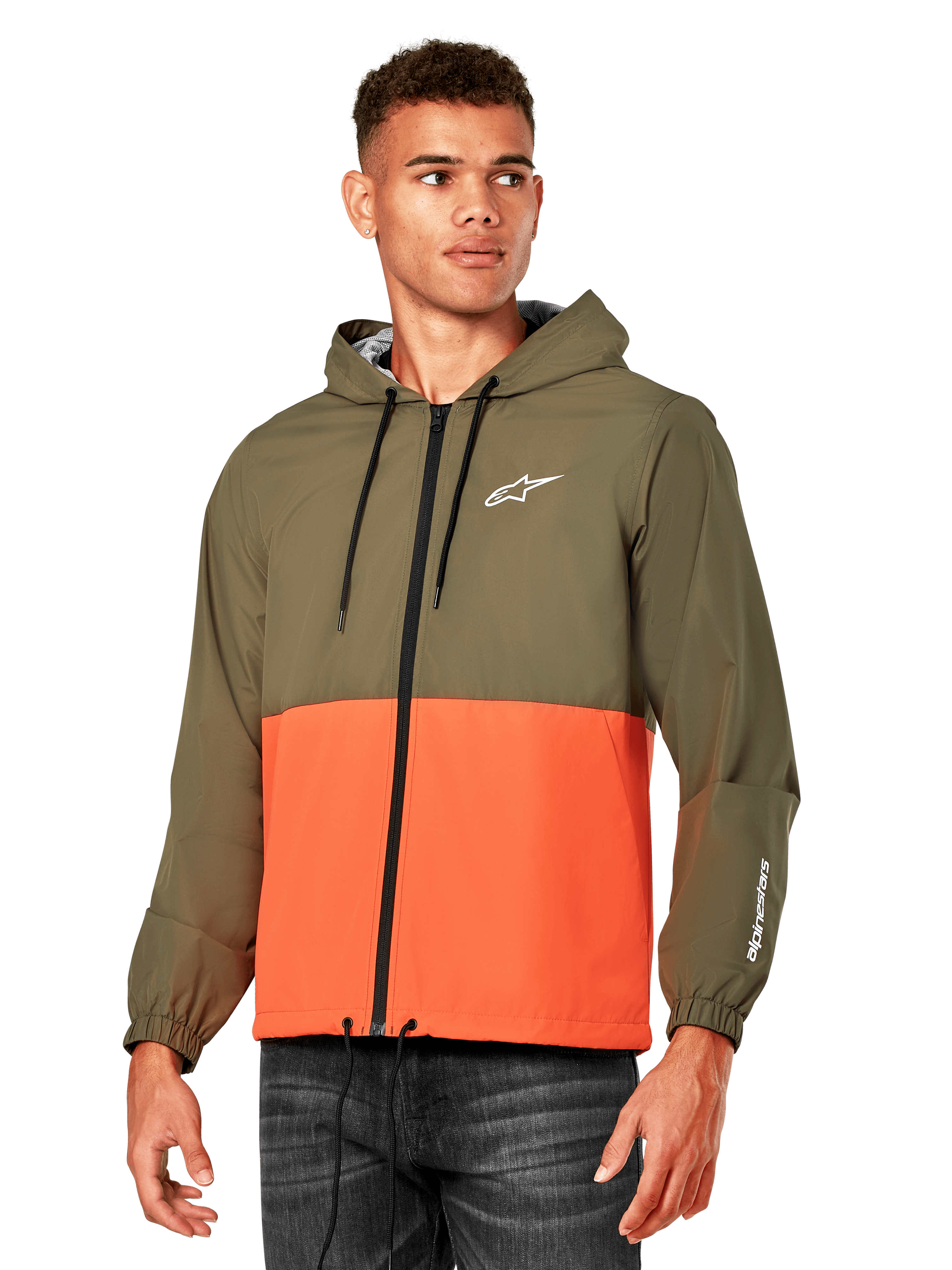 Alpinestars Speeder Windbreaker Jacket, chaqueta cortavientos ligera con capucha, naranja militar y verde oliva, diseño de bloques de color con logotipo blanco en el pecho y la manga, prenda de abrigo casual inspirada en el motociclismo