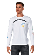 Camiseta de manga larga Alpinestars Brundo CSF, blanca, logotipo de Alpinestars negro arqueado con estrella azul e iniciales AS amarillas, estampados gráficos coloridos en las mangas, ropa urbana casual de estilo motorsport para hombre