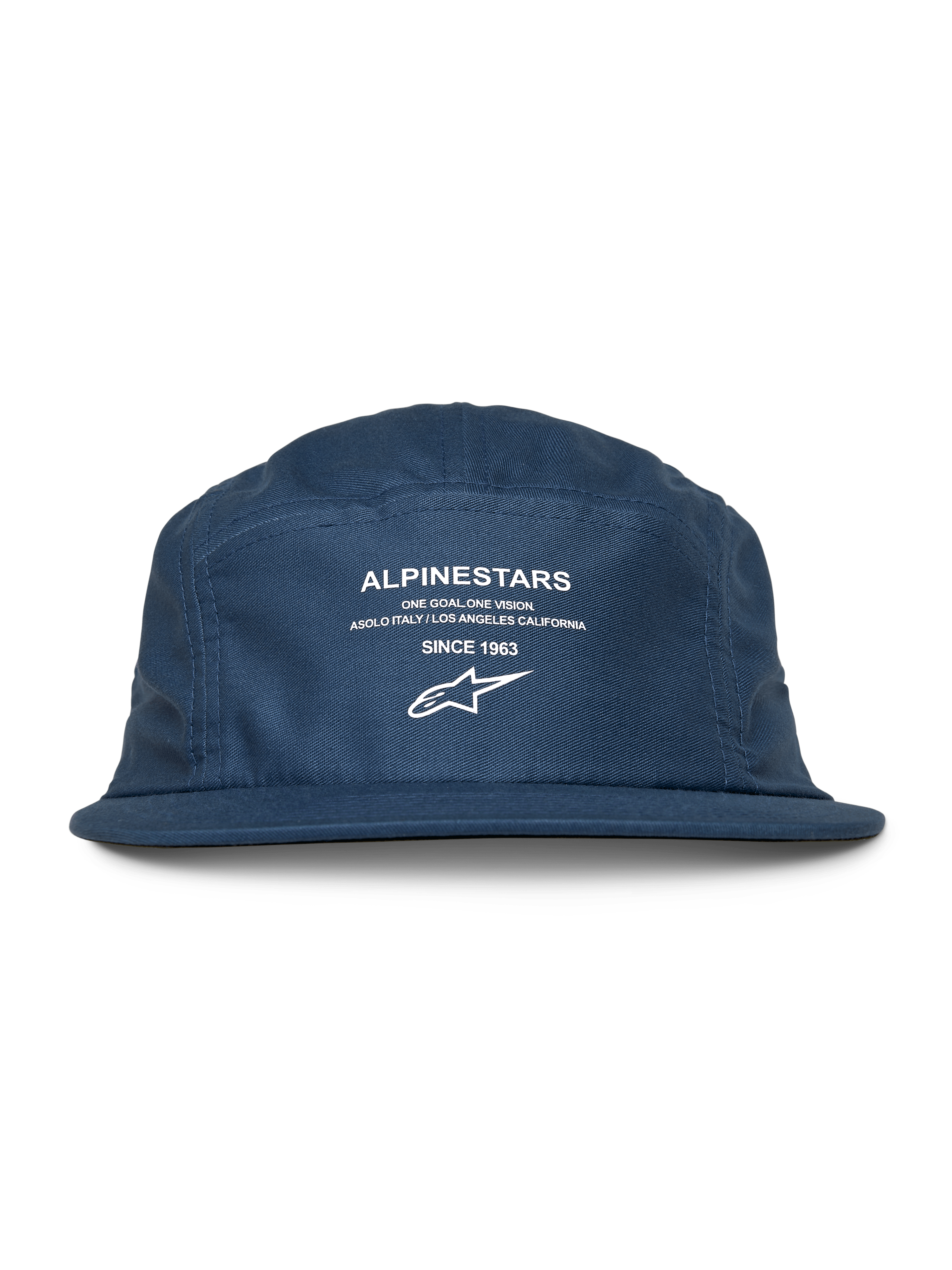 Alpinestars Peasy Hat, gorra jockey de 5 paneles, azul, visera plana con corona sin estructura, gráfico frontal blanco con logotipo y texto 'Since 1963', accesorio casual inspirado en el motorsport
