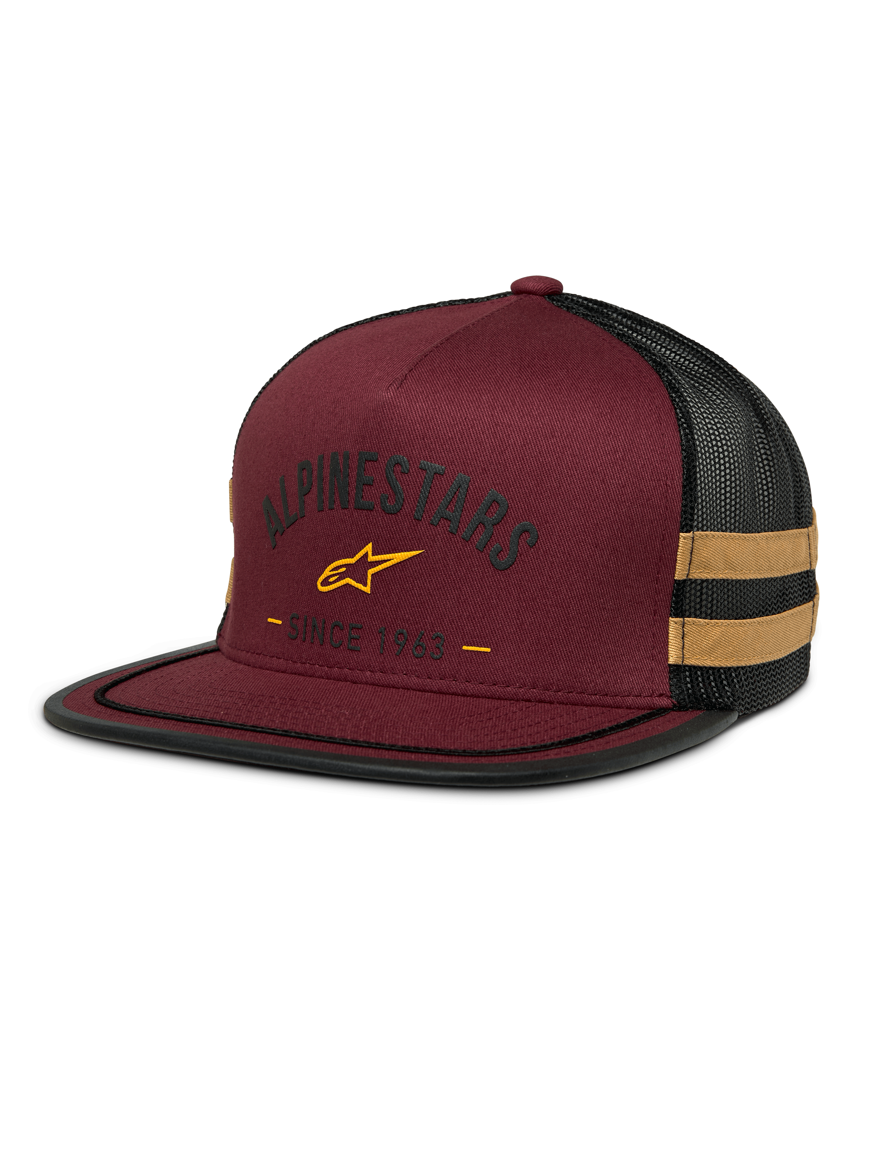 Alpinestars Backline Trucker Hat, gorra de malla en color granate y negro, logo de estrella amarilla y gráfico de herencia 'Since 1963', corona estructurada con visera plana y franjas laterales amarillo mostaza