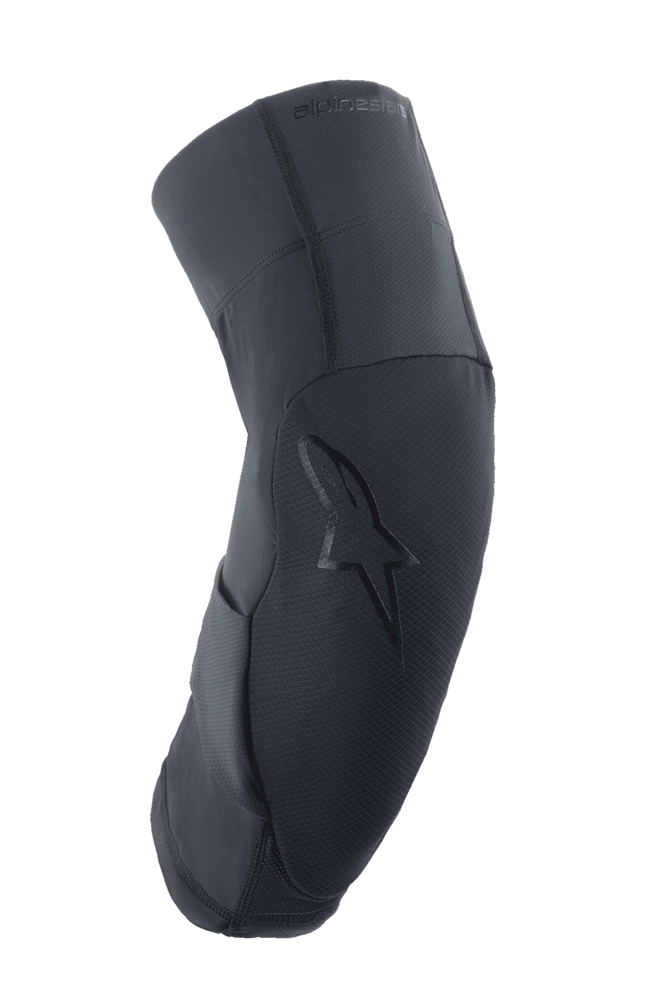 Protector de rodilla Alpinestars A-Motion Plasma Pro, negro, perfil lateral que muestra el diseño ergonómico curvado, panel frontal texturizado con logotipo de estrella a tono, malla elástica transpirable y tejidos ripstop, protección ligera para MTB y trail