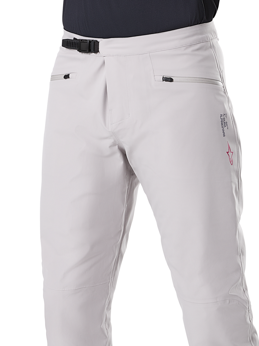 Alpinestars A-Dura Waterproof Pants, pantalones de MTB, gris titanio, vista frontal que muestra el cierre de trinquete negro en la cintura y los bolsillos para las manos con cremallera, construcción impermeable duradera para el ciclismo de montaña