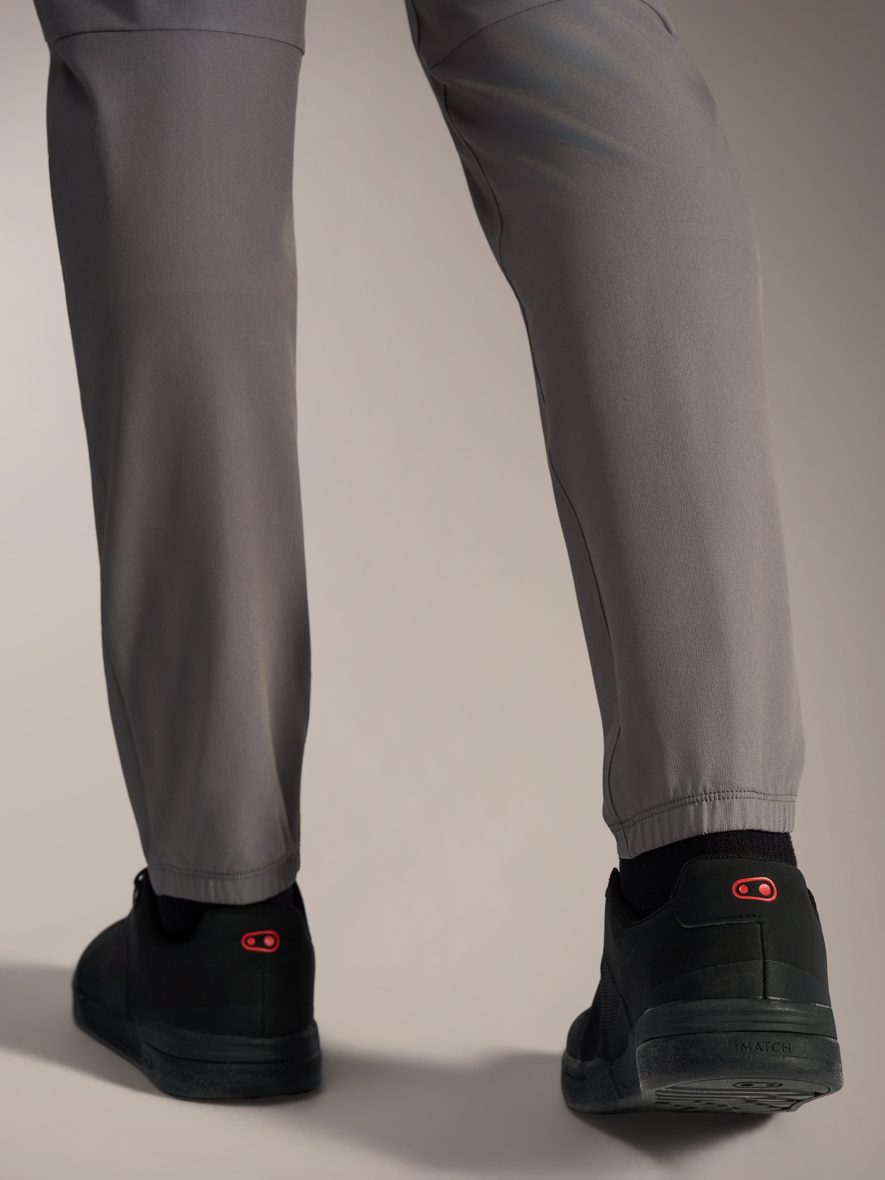 Pantalones A-Dura Ride