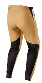 Alpinestars Tahoe 8.1 Waterproof Pants, pantalones impermeables de MTB, caqui y negro, vista trasera con paneles reforzados negros en las pantorrillas, pestañas de ajuste en la cintura y cremalleras impermeables para rutas en climas húmedos