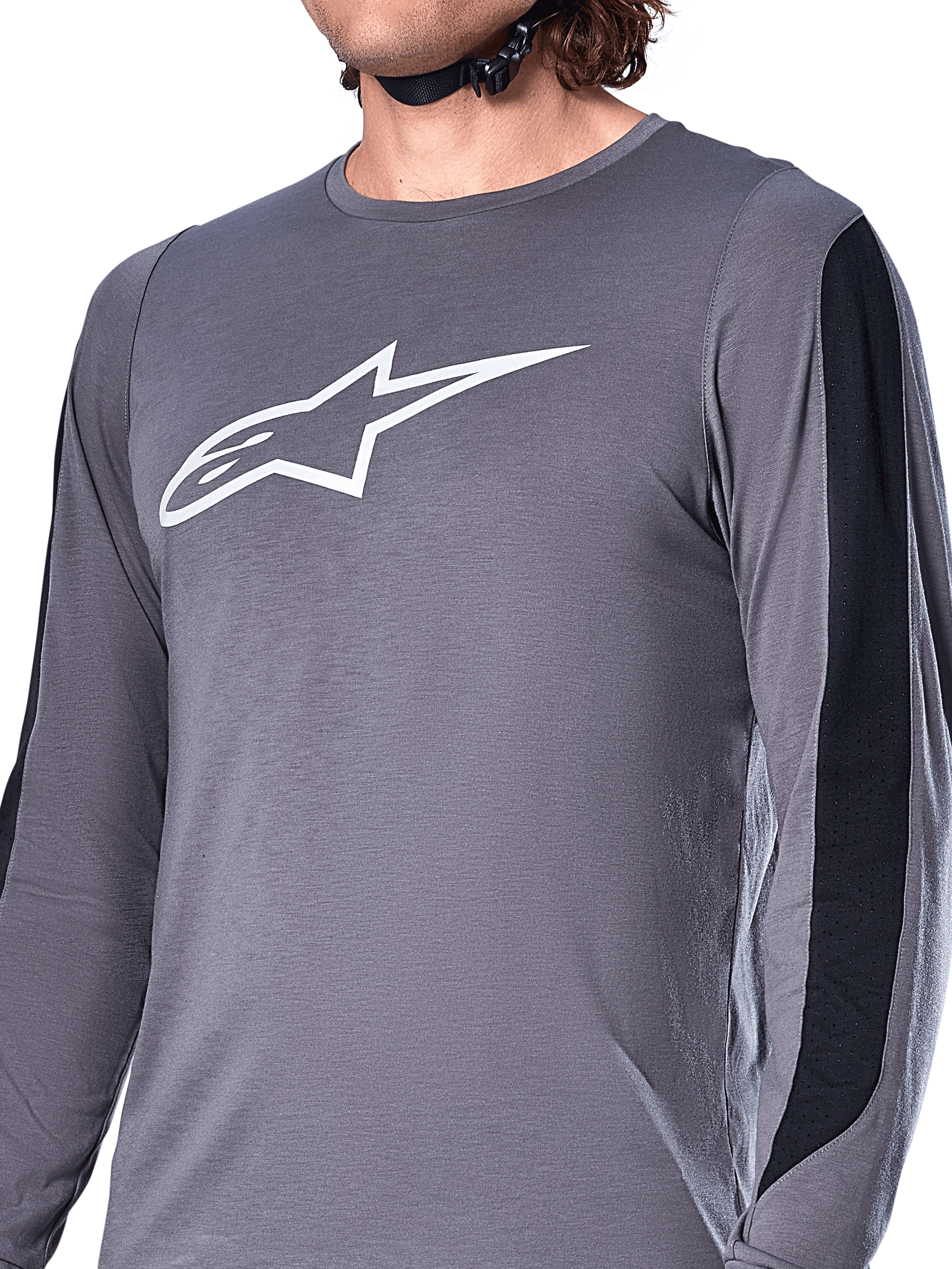 Jersey Alpinestars A-Dura Dri Astar, manga larga, gris oscuro, logotipo blanco de Astars en el pecho, paneles de malla negros en las mangas, ropa de alto rendimiento para mountain bike