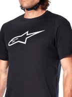 Jersey Alpinestars A-Dura Dri Oscar, jersey de MTB de manga corta, negro reflectante, con un gran logotipo blanco de Alpinestars en el pecho, tejido técnico que absorbe la humedad para ciclismo de montaña
