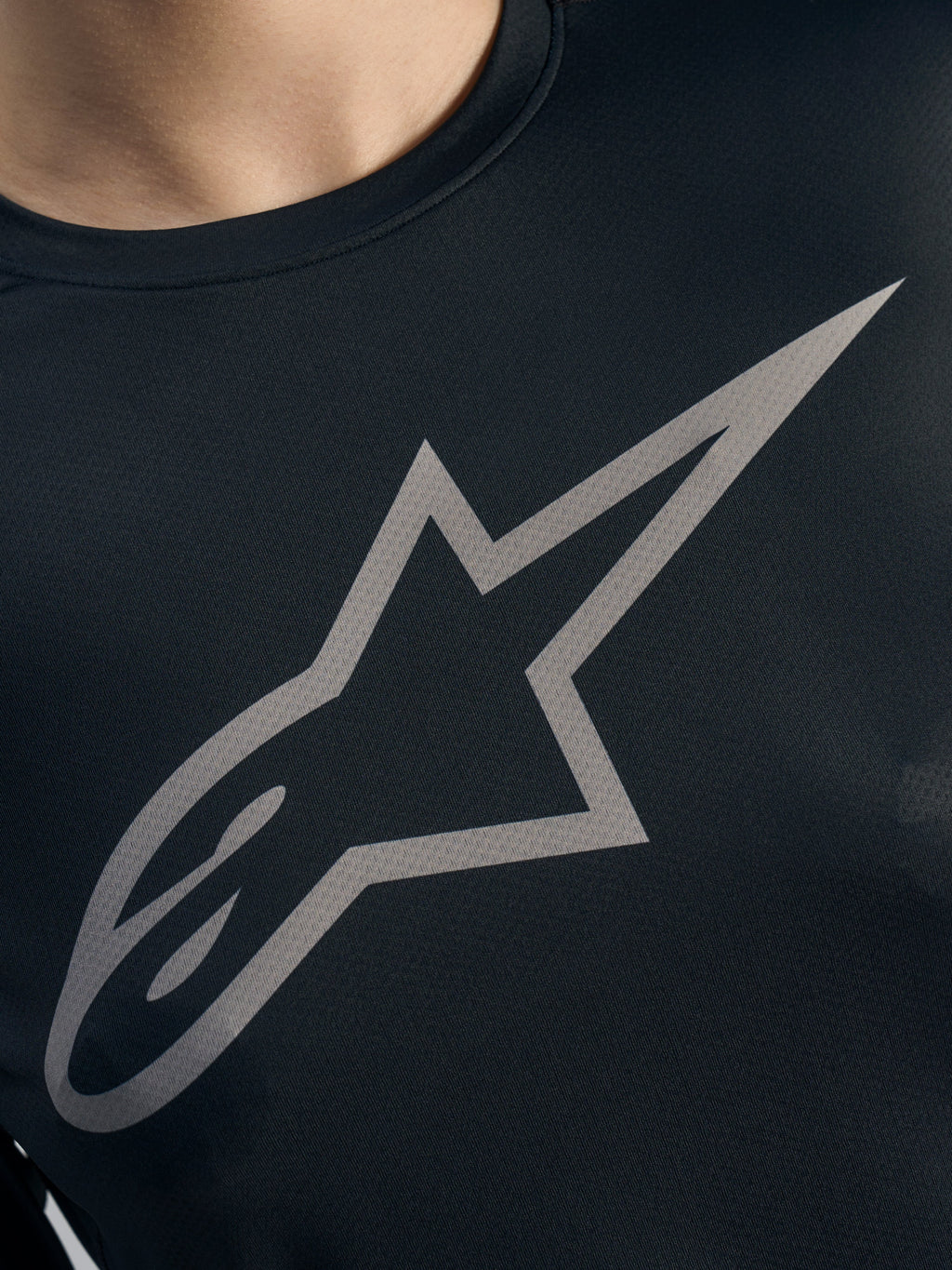 Logo gris de Alpinestars en jersey negro Stella A-Dura Ride de manga larga, tejido jacquard de MTB para mujer.