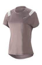 Alpinestars Stella Alps Escape Jersey para mujer, camiseta de MTB de manga corta, gris Sparrow con detalles blancos en los hombros, paneles de malla perforada para transpirabilidad, dobladillo trasero curvado, pequeño logo circular Astar en el pecho y ajuste deportivo casual para ciclismo de montaña