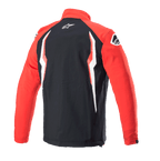 Chaqueta softshell Honda de Alpinestars, roja y negra, vista posterior con panel central negro y mangas rojas, con gráficos en contraste blancos y rojos, logotipo de Alpinestars en el cuello y el hombro, diseño softshell deportivo inspirado en el automovilismo