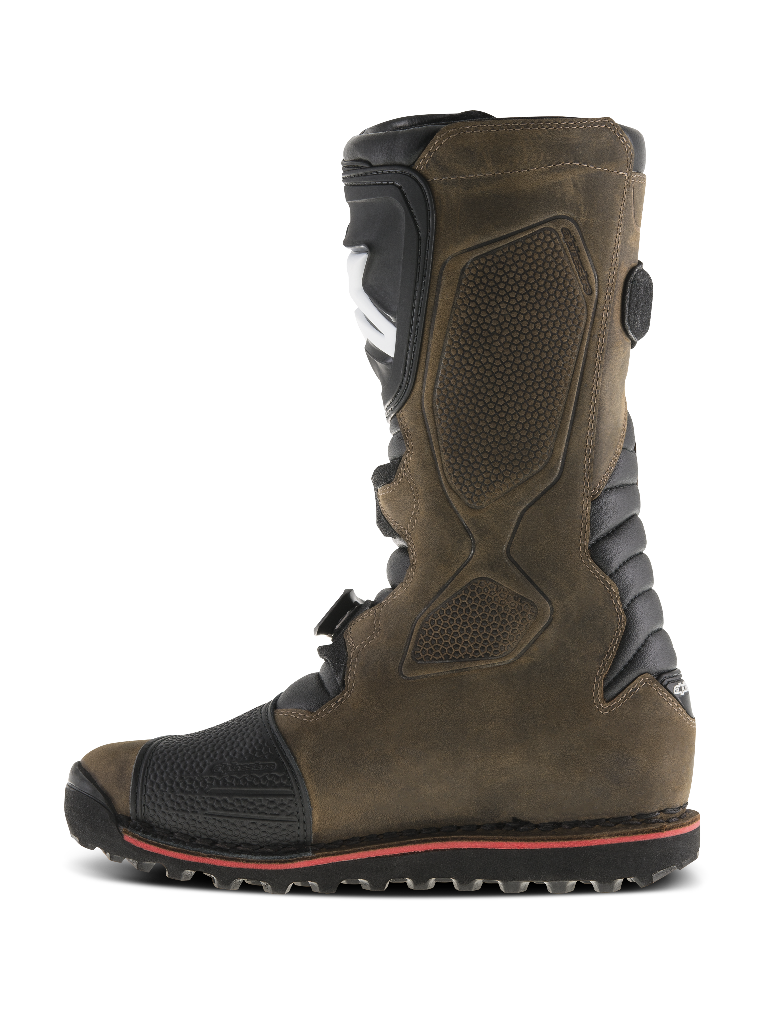 Botas Alpinestars Tech-T, botas de trial para motocicleta, color marrón engrasado, vista de perfil lateral con placa de espinilla ergonómica negra, parte superior de cuero texturizado, puntera reforzada y suela resistente con línea roja