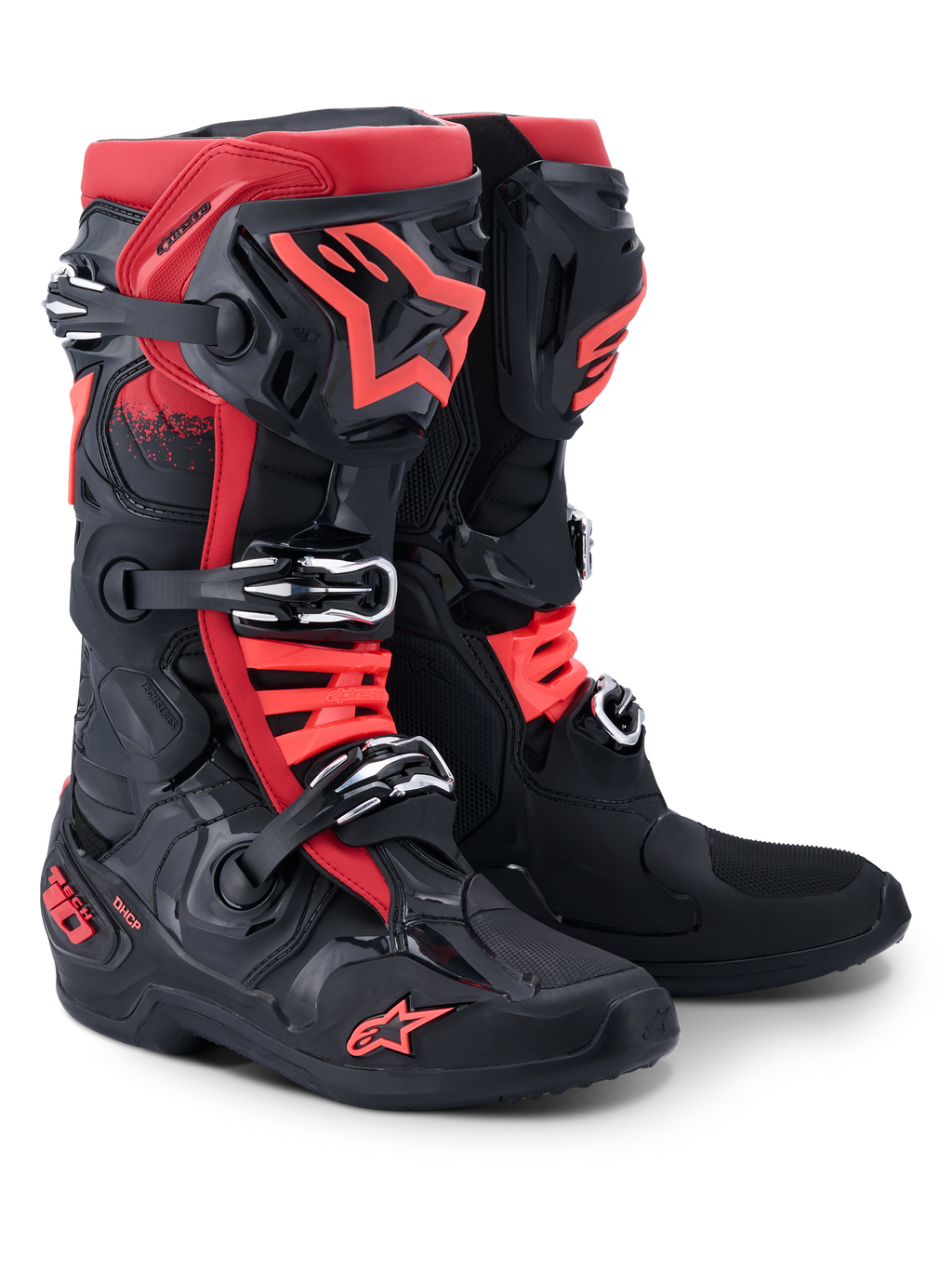 Botas Alpinestars Tech 10, botas de motocross, negras y rojas, con sistema de cierre de triple hebilla, logotipo de la estrella de Alpinestars en rojo en la espinilla y la puntera, marca DHCP en el talón, diseño protector de nivel profesional para carreras off-road