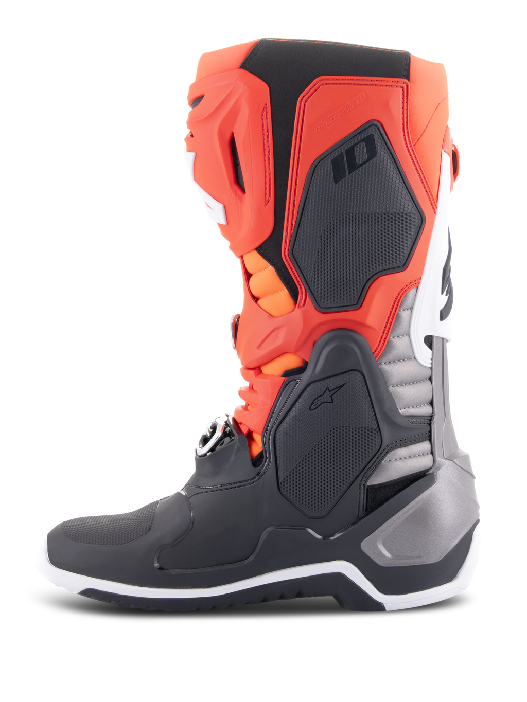 Botas Alpinestars Tech 10, botas de motocross, negro, rojo flúor y naranja flúor con detalles en blanco, vista lateral que muestra el avanzado chasis de TPU, el sistema de hebillas y el diseño ergonómico para rendimiento todoterreno