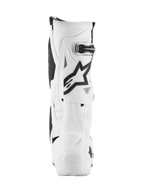 Botas Alpinestars Tech 10, botas de motocross, blancas con detalles en negro, vista trasera con el logotipo Astar en negro y cierre de hebilla, diseño protector avanzado para carreras off-road
