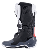 Botas Alpinestars Tech 10 Supervented, botas de motocross, negro, blanco, gris medio y rojo, vista de perfil lateral, con paneles de TPU ventilados, construcción de microfibra perforada y suela de alto rendimiento para conducción off-road