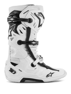 Alpinestars Tech 10 Supervented Boots, botas de motocross y competición todoterreno, blancas y negras, con múltiples hebillas ajustables, paneles de ventilación perforados y un diseño de caña alta robusto y protector
