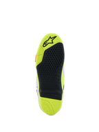 Botas Alpinestars Tech 10 Supervented, vista detallada de la suela, Amarillo Flúor y Negro, con patrón de agarre de panal, inserción central reemplazable y superficie texturizada para tracción en los estribos