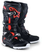 Botas Alpinestars Tech 7 Enduro Drystar® 2026, botas de motocross para enduro, negro, rojo flúor y blanco, con detalles en rojo flúor y el logo de la estrella, múltiples cierres de hebilla y suelas blancas resistentes para rendimiento todoterreno
