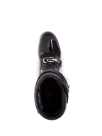 Botas Alpinestars Tech 7, botas de motocross, negras, vista cenital del forro interior, con cierre de hebilla plateada y puntera reforzada, calzado profesional para carreras off-road.