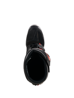 Botas Alpinestars Tech 7, botas de motocross, negro y rojo flúor, vista superior que muestra el forro interior y el sistema de cierre, construcción duradera de TPU con detalles en rojo vibrante para un rendimiento de competición off-road