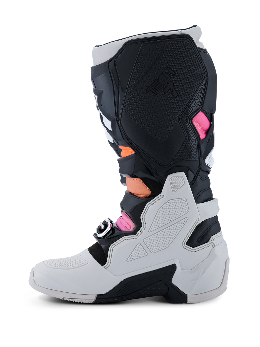 Botas Alpinestars Tech 7, botas de motocross, negro, gris claro, naranja flúor y magenta, perfil lateral medial con carcasa inferior gris claro, paneles de TPU negros con la marca Tech 7 y detalles vibrantes en naranja y magenta.