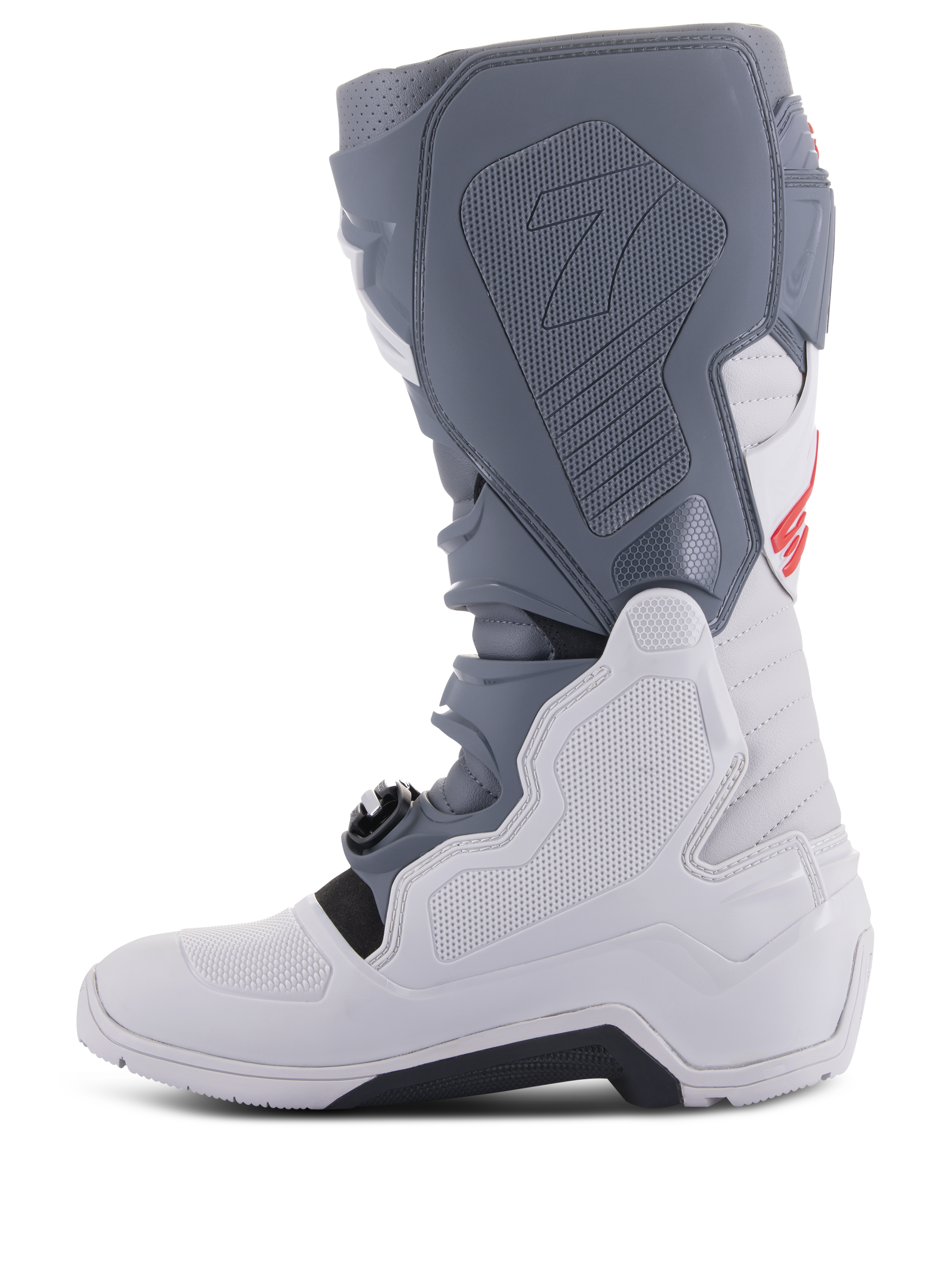 Botas Alpinestars Tech 7 Enduro, gris claro, gris oscuro y rojo brillante, vista de perfil lateral, con paneles protectores de TPU, sistema innovador de cierre de hebillas y suela de compuesto resistente para un rendimiento todoterreno