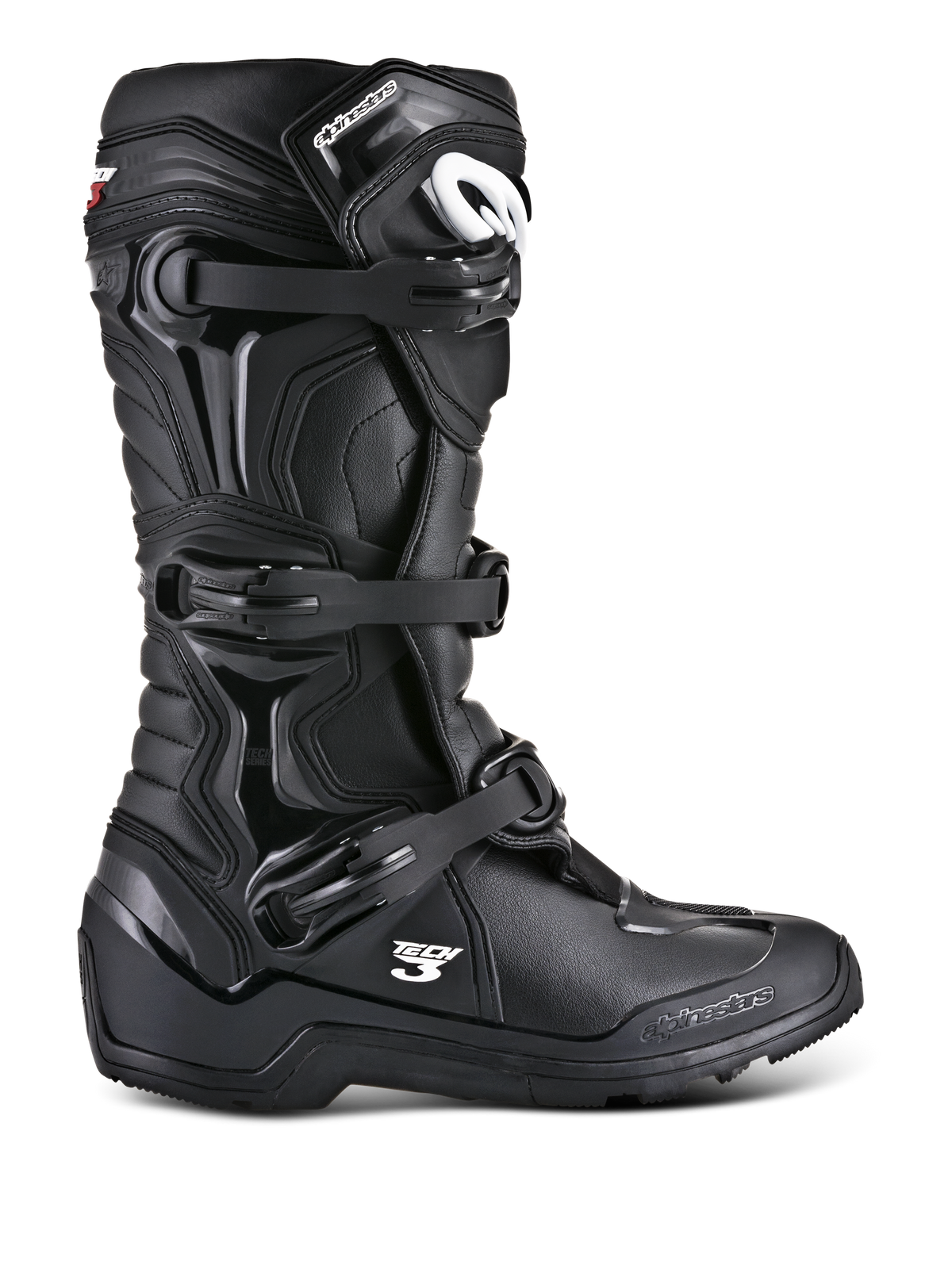 Alpinestars Tech 3 Enduro Boots, botas de moto todoterreno negras, perfil lateral que muestra el sistema de cierre de triple hebilla, paneles de protección de TPU reforzados, suela con tacos de alta tracción y logotipos de Alpinestars en blanco.
