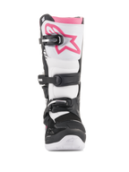 Botas Alpinestars Stella Tech 3 para mujer, botas de motocross, negro, blanco y rosa, vista frontal con placa de espinilla blanca y logotipo Astars rosa, sistema de cierre de hebillas negras y borde superior rosa, calzado protector duradero para conducción todoterreno.