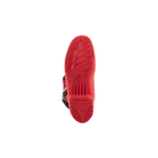Botas Alpinestars Tech 5, botas de motocross, vista inferior que muestra la suela en Rojo Brillante, patrón de banda de rodadura de doble compuesto texturizado con logotipo y marca Alpinestars en relieve, diseñadas para un rendimiento off-road