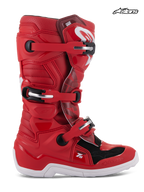 Alpinestars Botas Tech 7S Juveniles, botas de moto off-road para jóvenes, rojas y blancas, con sistema de cierre de hebillas y diseño de pivote, vista de perfil lateral