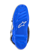 Botas Alpinestars Youth Tech 7 S, botas de motocross, suela azul con logo Alpinestars blanco, patrón de agarre de goma texturizada, suela exterior duradera diseñada para tracción todoterreno y control en el reposapiés