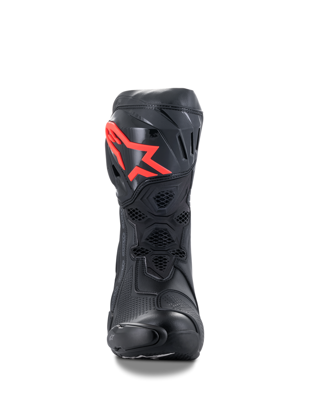 Botas Alpinestars Supertech R, botas de motociclismo de competición de alto rendimiento, negras con logotipo rojo, vista frontal con placa protectora de espinilla de TPU, ventilación de malla de panal y diseño aerodinámico de competición