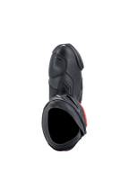 Botas Alpinestars Supertech R, botas de alto rendimiento para carreras de motos, negras con detalles rojos, vista desde arriba que muestra la parte superior de microfibra, textura perforada, zona de cambio de TPU y apertura de entrada segura.