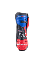 Botas Alpinestars Honda Supertech R, botas de carreras para moto, negro, rojo brillante y azul, vista trasera con talón reforzado rojo con marca blanca, polaina superior azul con cierre de trinquete microajustable y logotipo HRC en la parte posterior