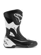 Alpinestars SMX S Boots, botas de motociclismo deportivo, en negro y blanco, con parte superior de microfibra duradera, protecciones de PU en espinilla y talón, zonas de flexión en acordeón y deslizador de dedos integrado, con certificación CE para conducción deportiva y en carretera.