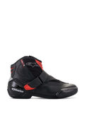 Botas Alpinestars SMX-1 R V2 Vented, calzado de conducción para moto de corte bajo, negro con detalles rojos y logotipos blancos, parte superior de microfibra perforada para el flujo de aire, contrafuerte de talón de TPU y protección lateral, diseño deportivo de alto rendimiento para carretera.