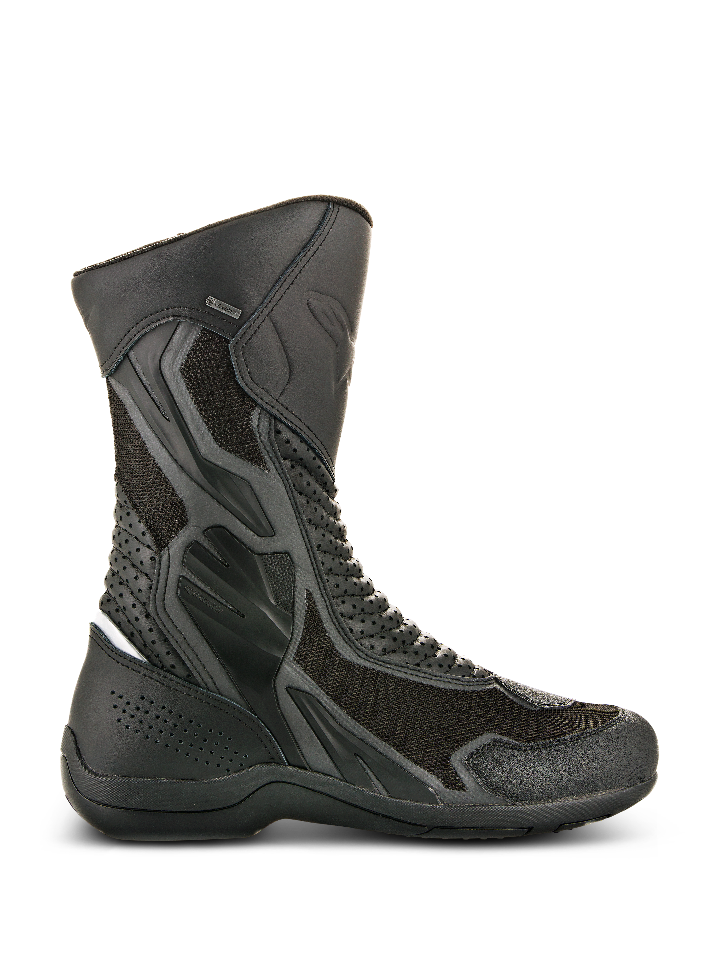 Botas Alpinestars Air Plus V2 GORE-TEX, botas de moto touring negras, vista lateral con construcción de malla ventilada y cuero perforado, diseño impermeable y transpirable, zonas de protección reforzadas, suela de goma resistente y detalle de marca GORE-TEX