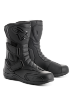 Botas Alpinestars Radon Drystar®, botas de touring para motocicleta, negras, con tres correas de velcro ajustables, placa de espinilla de TPU con logotipo en relieve y almohadilla de cambio reforzada, construcción de microfibra duradera para conducción en carretera y aventura