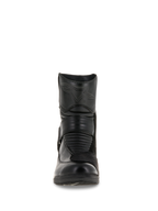 Botas impermeables Alpinestars Stella Valencia para mujer, vista frontal, construcción de cuero negro sólido, con zonas de flexión de acordeón frontales y logotipo de estrella en relieve en la espinilla, bota de moto touring de corte bajo