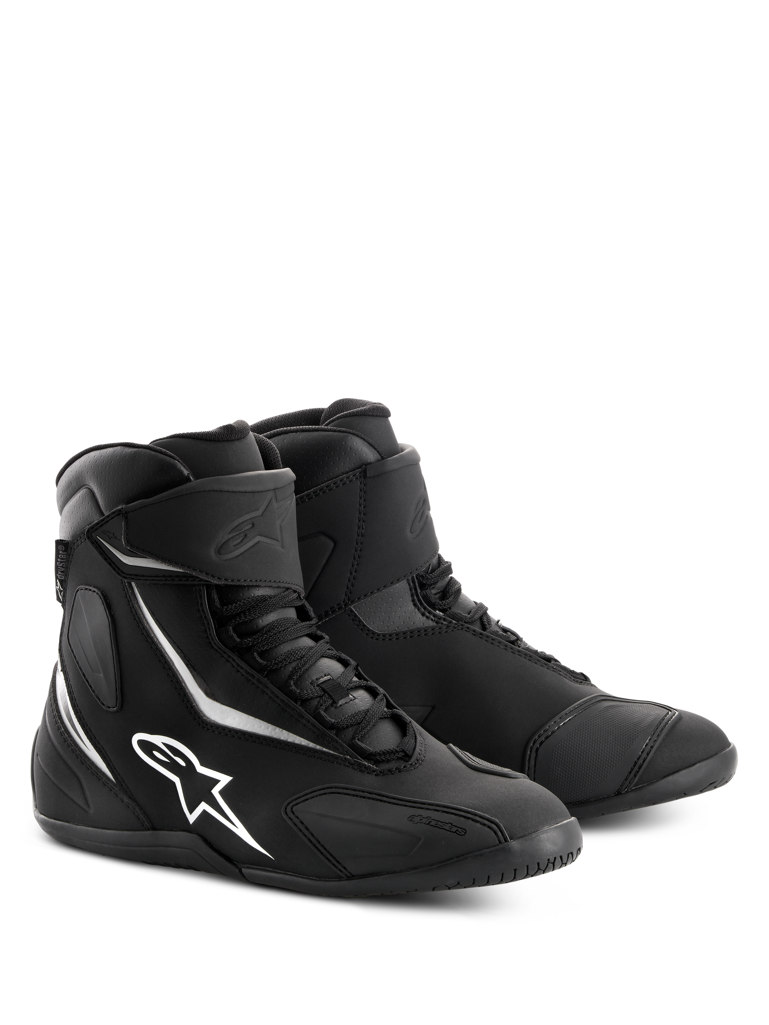 Alpinestars Fastback 2 Drystar® Waterproof Shoes, zapatos de conducción de motocicleta en negro y blanco, diseño de caña alta con logotipo y detalles de Alpinestars en blanco, cierre de cordones con correa de velcro en el tobillo, construcción duradera para turismo de carretera.