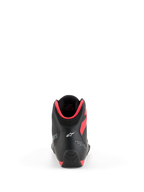 Alpinestars Celer Shoes, zapatos para motociclismo, negro y rojo brillante, vista trasera que muestra el logotipo de Astar blanco en el talón y el acolchado del cuello en rojo brillante, diseño elegante de rendimiento deportivo