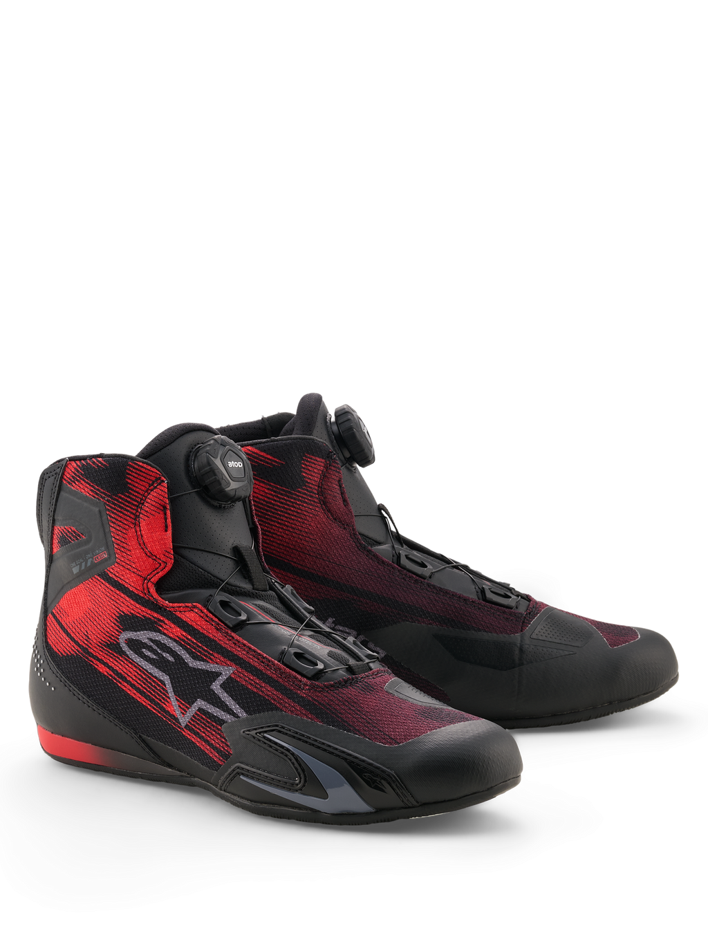 Zapatos Alpinestars Celer Superair, calzado deportivo para motociclismo, negro y rojo brillante, con el sistema de cierre Alpinestars Rotor y parte superior textil transpirable, diseño elegante con refuerzos de TPU y suela con agarre texturizado